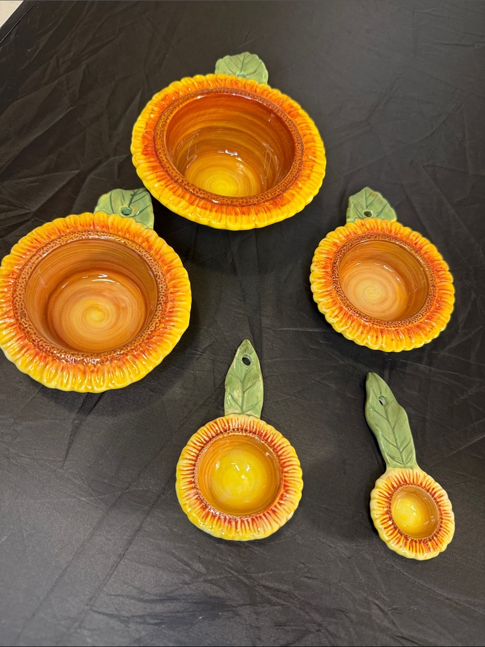 Sunflower Ceramic Hanging Bowls and Spoons - Yellow missing the cup measure.